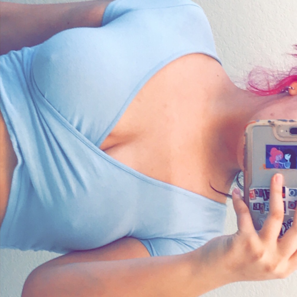 Crop Top - Picture 3 of 3